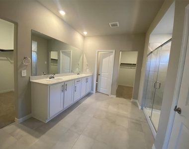 2129 Mustang Way - Photo Thumbnail 20