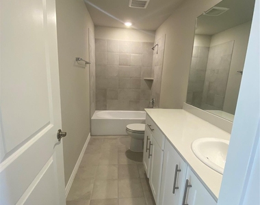 2129 Mustang Way - Photo Thumbnail 28