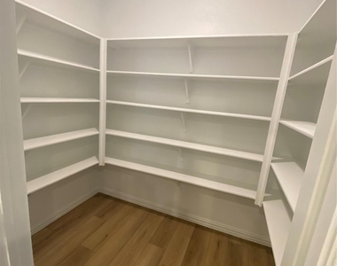2129 Mustang Way - Photo Thumbnail 12