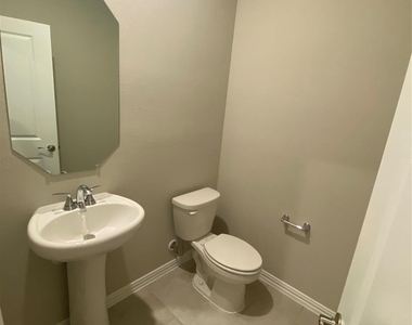 2129 Mustang Way - Photo Thumbnail 13