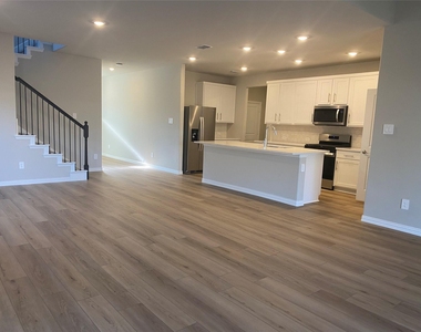 2129 Mustang Way - Photo Thumbnail 7