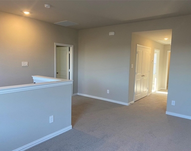 2129 Mustang Way - Photo Thumbnail 24