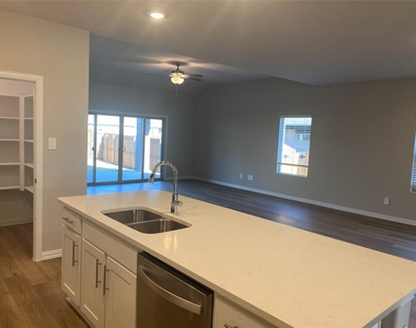 2129 Mustang Way - Photo Thumbnail 4