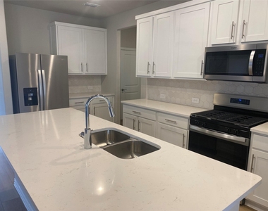 2129 Mustang Way - Photo Thumbnail 5