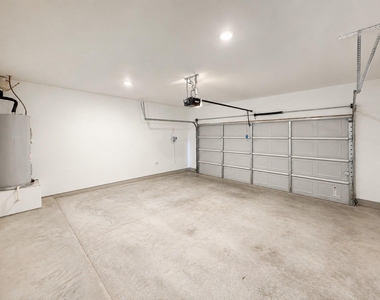 715 Roanoke Drive - Photo Thumbnail 26