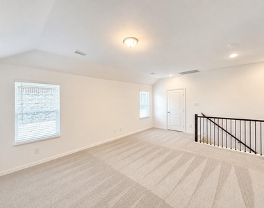 715 Roanoke Drive - Photo Thumbnail 17