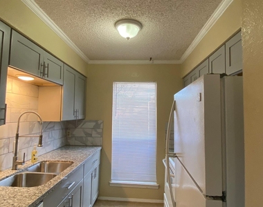 2750 Parkchester Drive - Photo Thumbnail 1