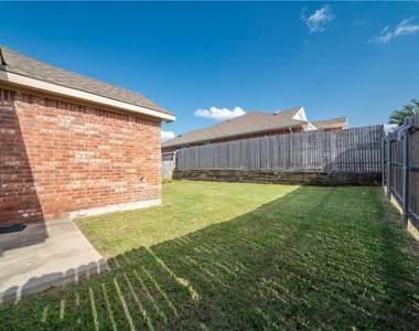 3024 Ortiz Drive - Photo Thumbnail 3