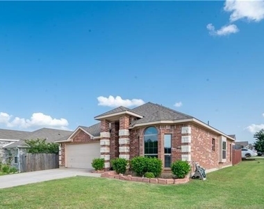 3024 Ortiz Drive - Photo Thumbnail 2
