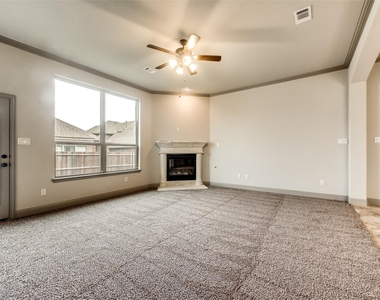 8512 Meadow Sweet Lane - Photo Thumbnail 11