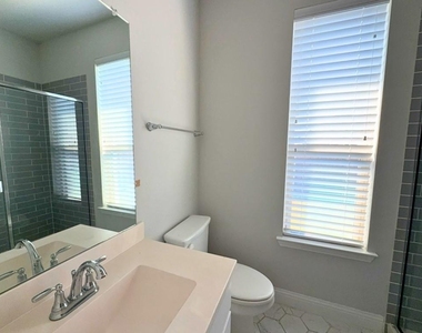 501 Upper Falls Lane - Photo Thumbnail 14