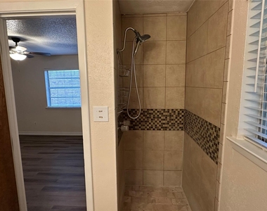 5916 Kary Lynn Drive S - Photo Thumbnail 16