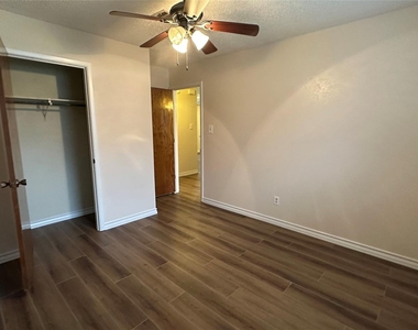 5916 Kary Lynn Drive S - Photo Thumbnail 22