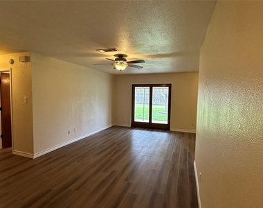 5916 Kary Lynn Drive S - Photo Thumbnail 11