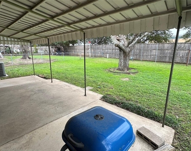 5916 Kary Lynn Drive S - Photo Thumbnail 14