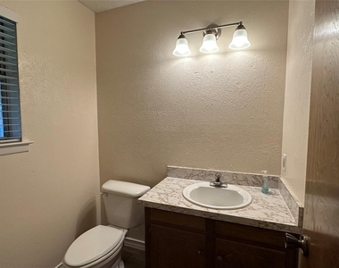 5916 Kary Lynn Drive S - Photo Thumbnail 18