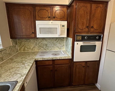 5916 Kary Lynn Drive S - Photo Thumbnail 29