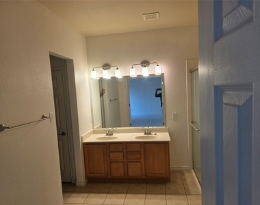 7117 Cotton Seed Drive - Photo Thumbnail 9