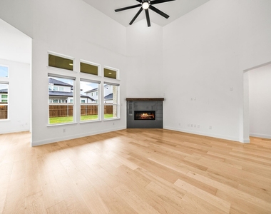 12637 Diamond Creek Drive - Photo Thumbnail 11