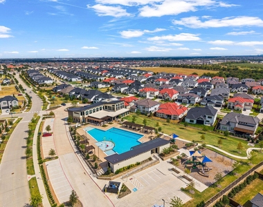 12637 Diamond Creek Drive - Photo Thumbnail 38