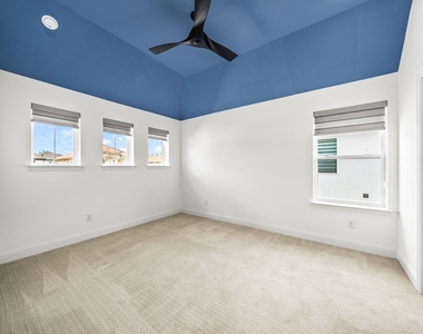 12637 Diamond Creek Drive - Photo Thumbnail 30
