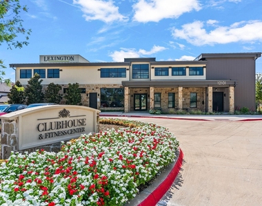 12637 Diamond Creek Drive - Photo Thumbnail 36