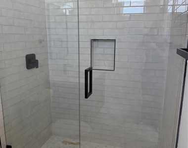 2204 Lovedale Avenue - Photo Thumbnail 19