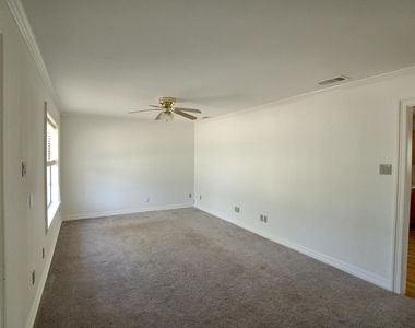 6702 Hyacinth Lane - Photo Thumbnail 2