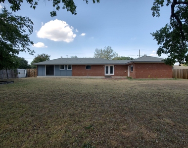 6702 Hyacinth Lane - Photo Thumbnail 17