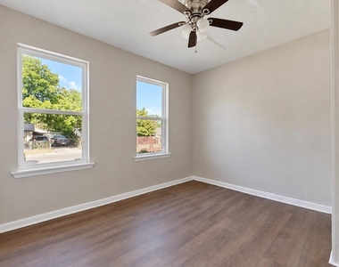 3019 Nw 27th Street - Photo Thumbnail 6