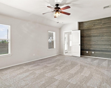 1060 Sadie Street - Photo Thumbnail 9