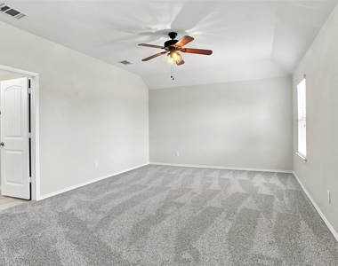 1060 Sadie Street - Photo Thumbnail 8