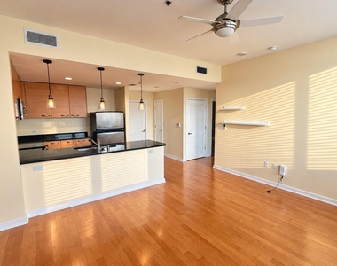 1200 Main Street - Photo Thumbnail 5