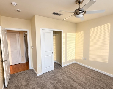 1200 Main Street - Photo Thumbnail 11