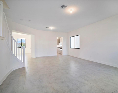 10870 Oceano Way - Photo Thumbnail 9