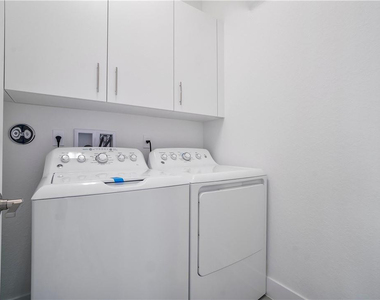 10870 Oceano Way - Photo Thumbnail 15