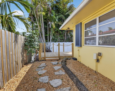 111 Se 7th Avenue - Photo Thumbnail 18