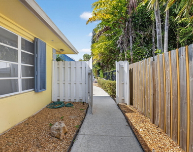 111 Se 7th Avenue - Photo Thumbnail 17