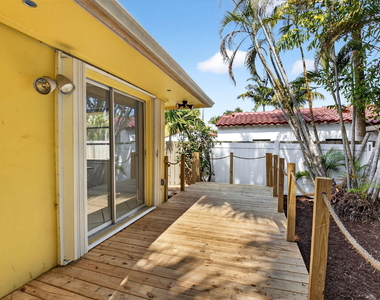 111 Se 7th Avenue - Photo Thumbnail 21