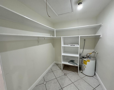 111 Se 7th Avenue - Photo Thumbnail 12