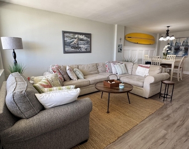 305 N Pompano Beach Boulevard - Photo Thumbnail 8