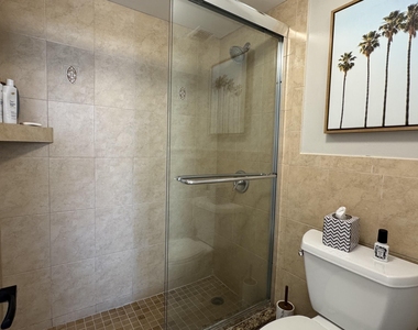 305 N Pompano Beach Boulevard - Photo Thumbnail 15