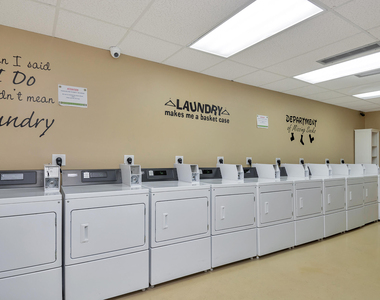 305 N Pompano Beach Boulevard - Photo Thumbnail 22