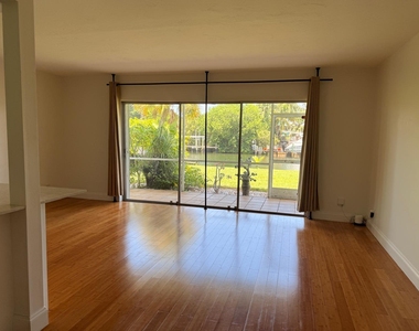 342 Southwind Drive - Photo Thumbnail 7