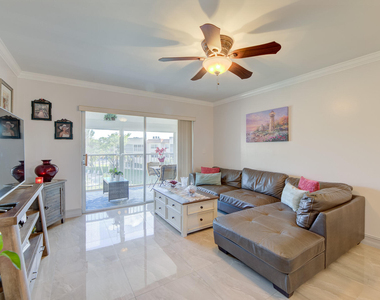6850 Royal Palm Boulevard - Photo Thumbnail 4