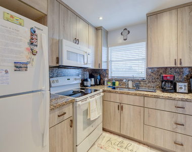 6850 Royal Palm Boulevard - Photo Thumbnail 13