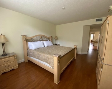 11780 Saint Andrews Place - Photo Thumbnail 6