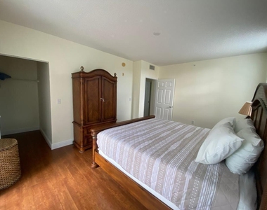 11780 Saint Andrews Place - Photo Thumbnail 4