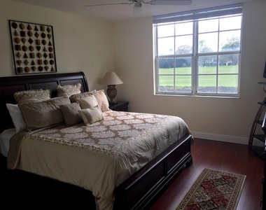 11720 Saint Andrews Place - Photo Thumbnail 6