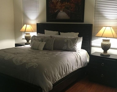 11720 Saint Andrews Place - Photo Thumbnail 5